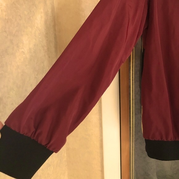 3/$25 Forever 21, Mens Pullover Windbreaker, S - Picture 3 of 4